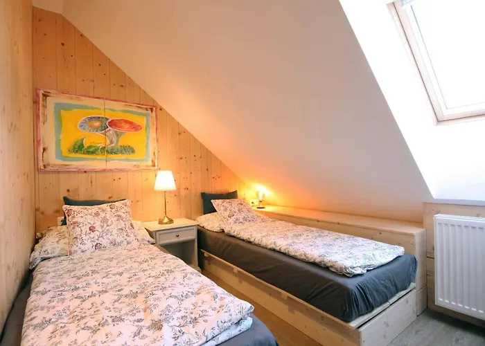 Almliesl Gruppenhaus Puch-625 *